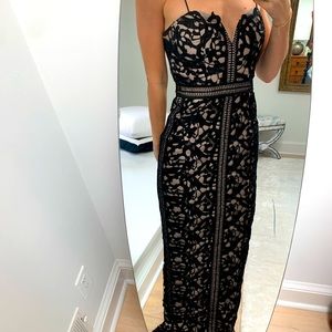 Black Lace overlay, size small, gorgeous gown